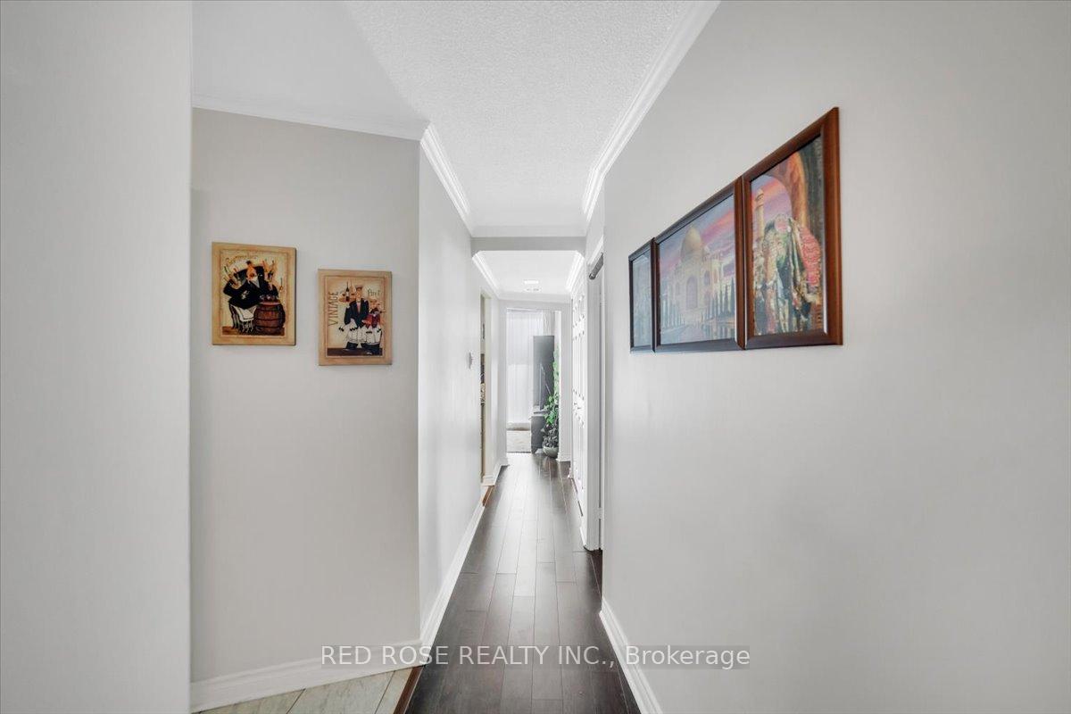 3 Bedrooms Condo at 3303 Don Mills,  Toronto For sale