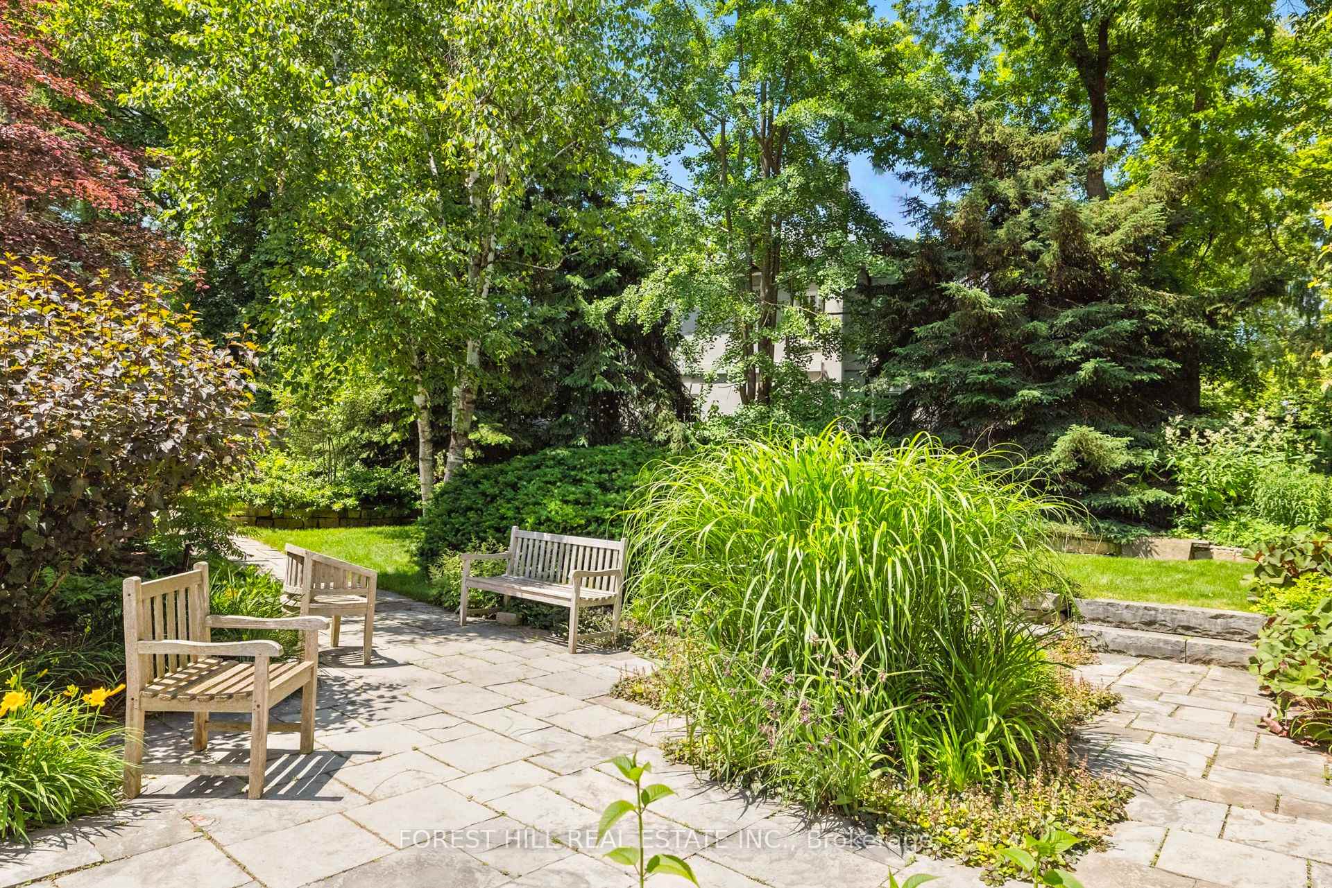 Co-op at 21 Dale, Toronto For sale