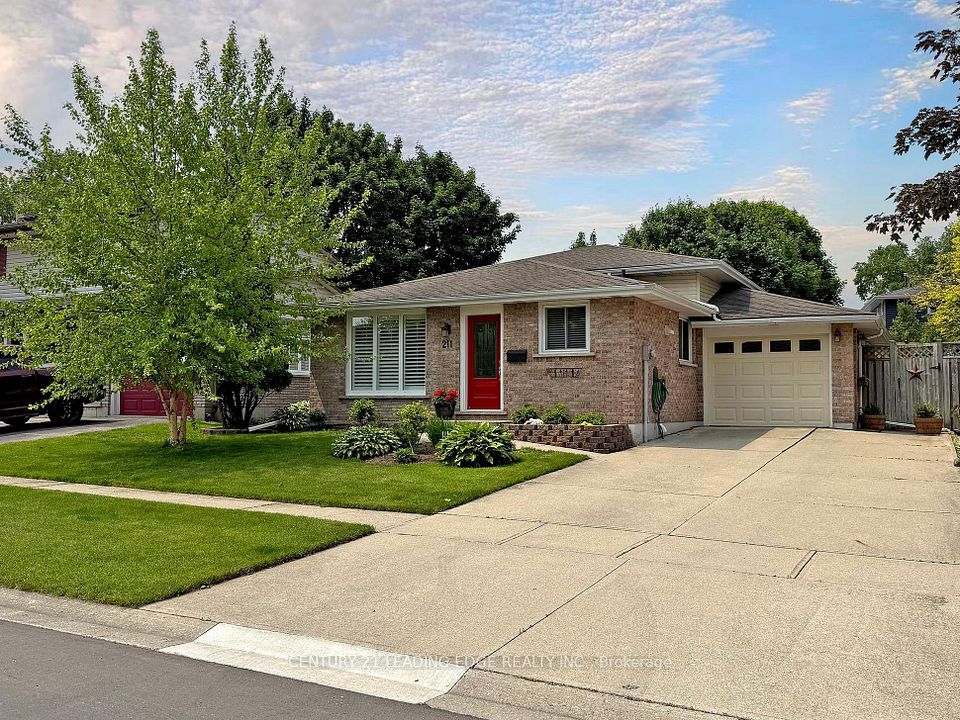 211 DIEFENBAKER