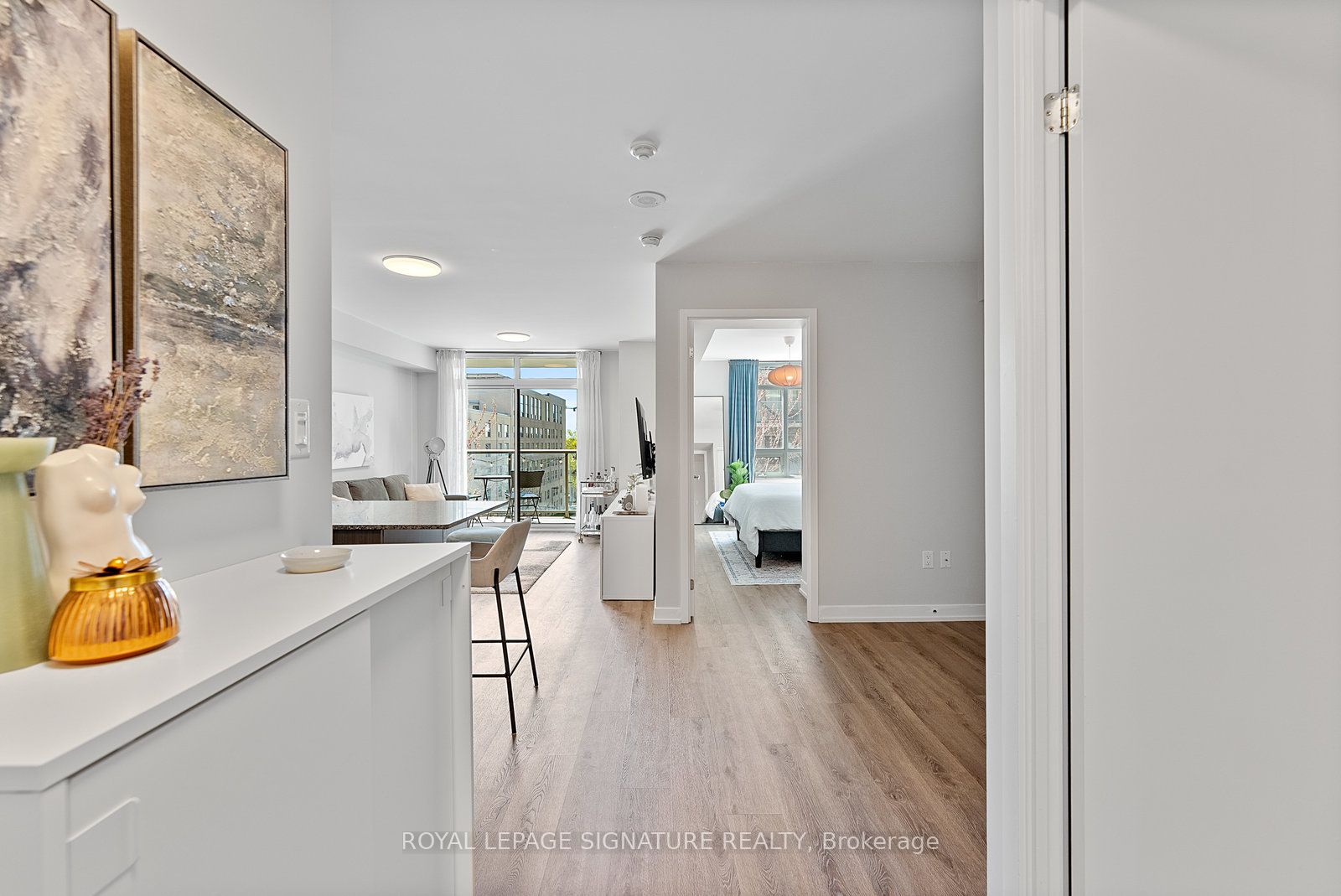 816 Lansdowne Avenue, #410