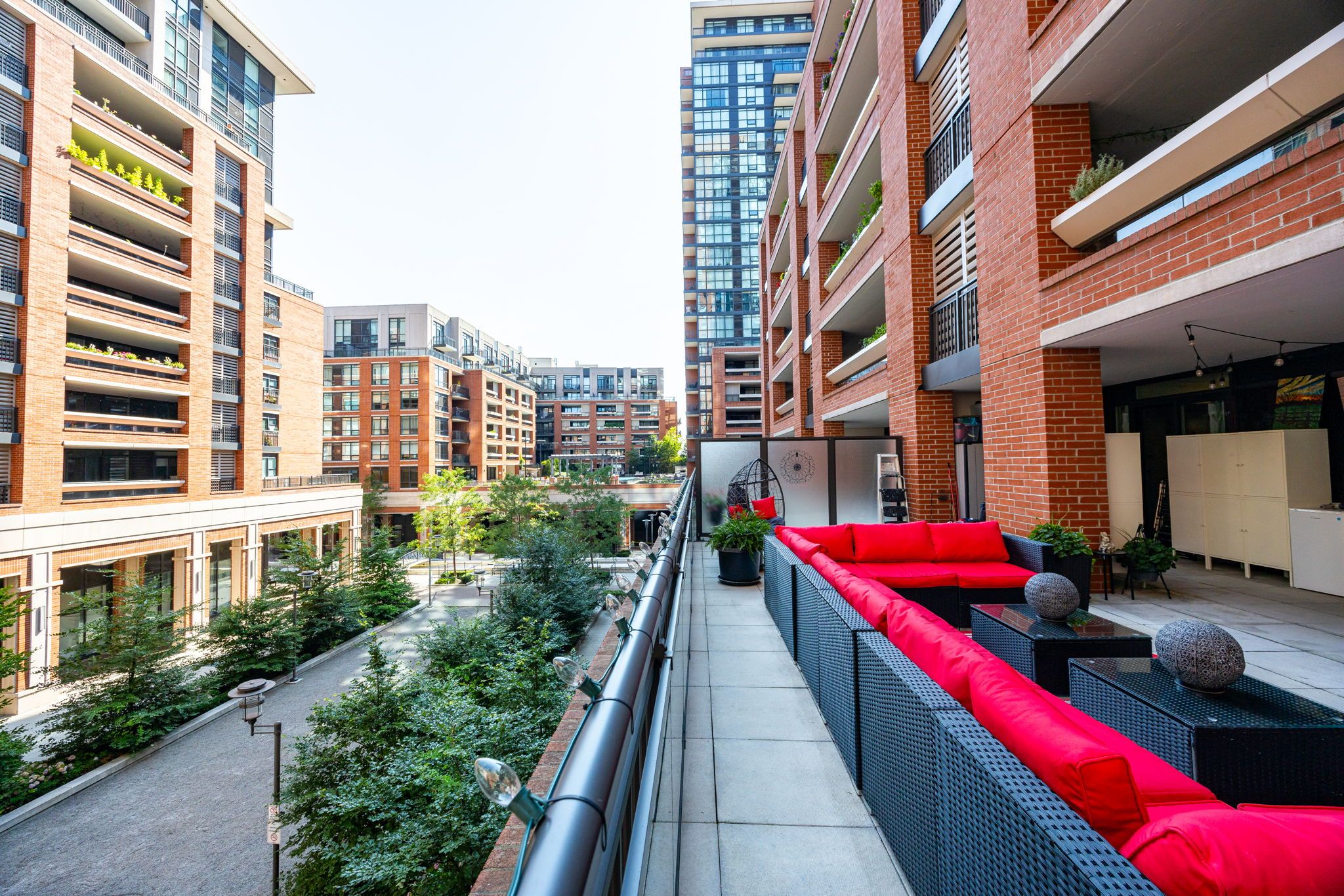 830 Lawrence Avenue W 231