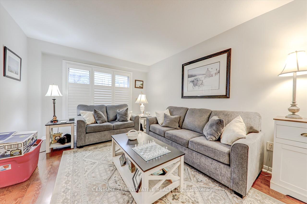4 Bedrooms Condo at 100 Burrows Hall,  Toronto For sale