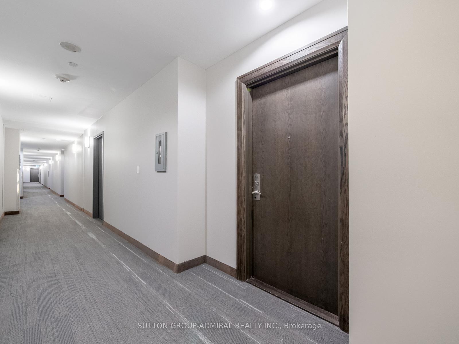 2 Bedrooms Condo at 2900 Highway 7, Vaughan For sale