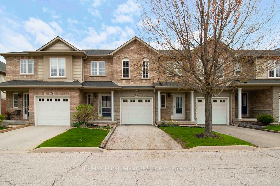 #37 - 7 Southside Place, Hamilton, ON L9C 7W6
