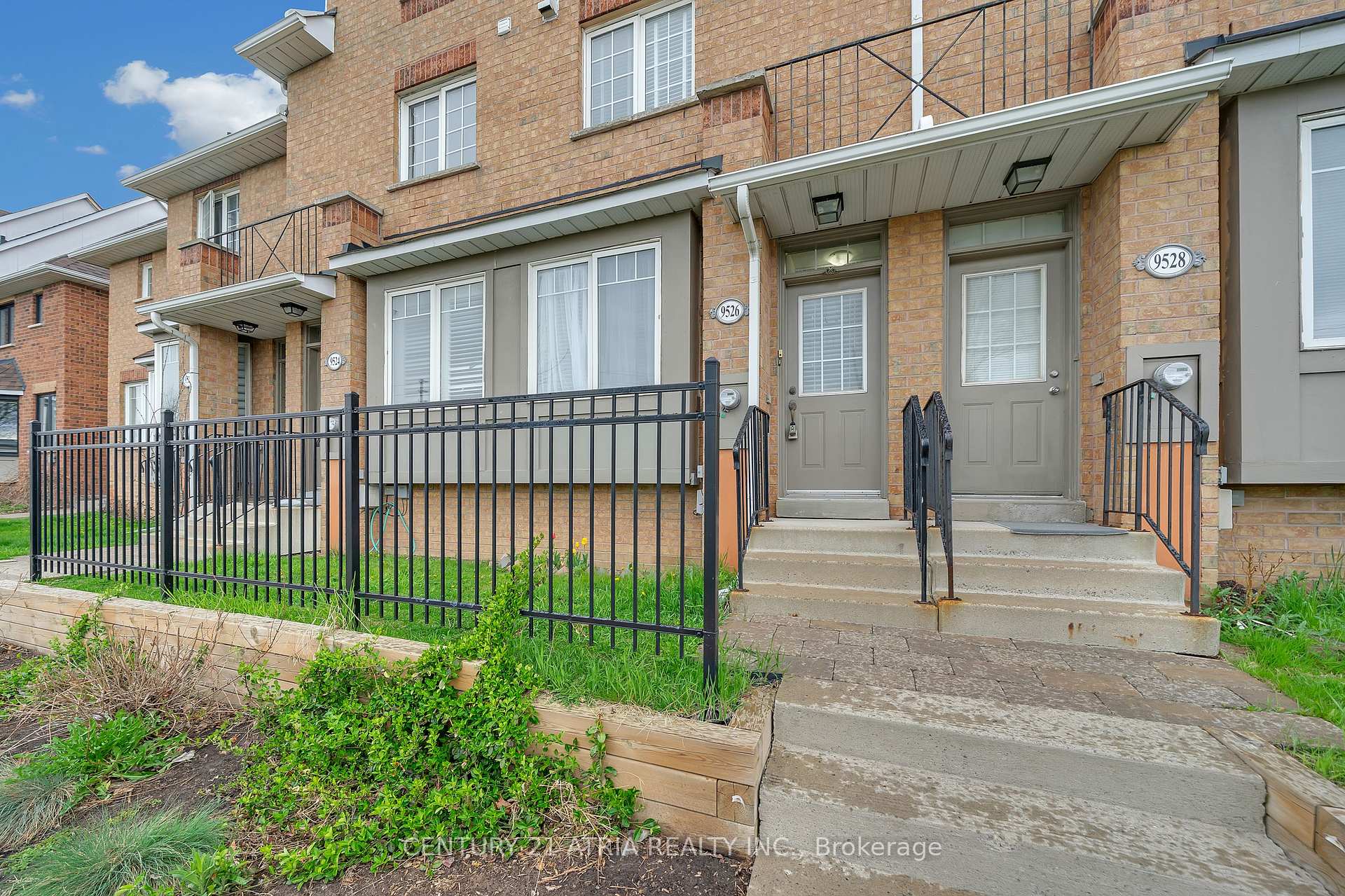3 Bedrooms Condo at 9526 Sheppard,  Toronto For sale
