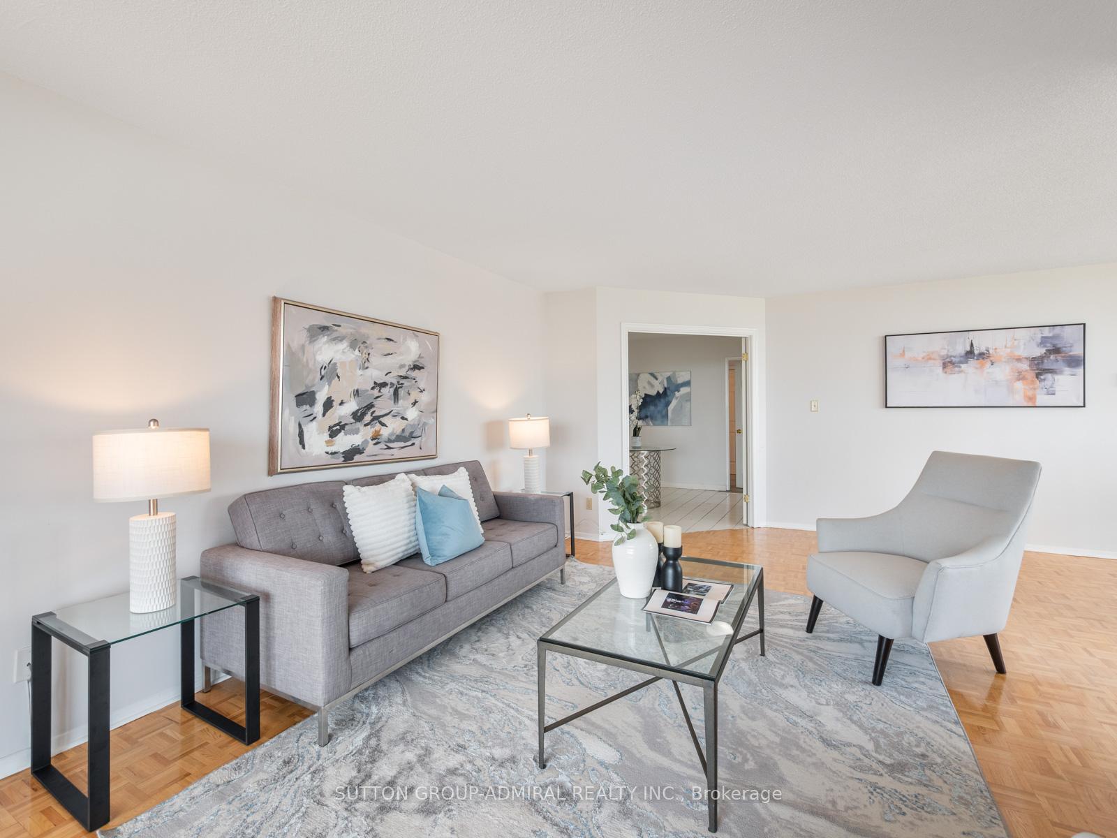 3 Bedrooms Condo at 175 Bamburgh, Toronto For sale