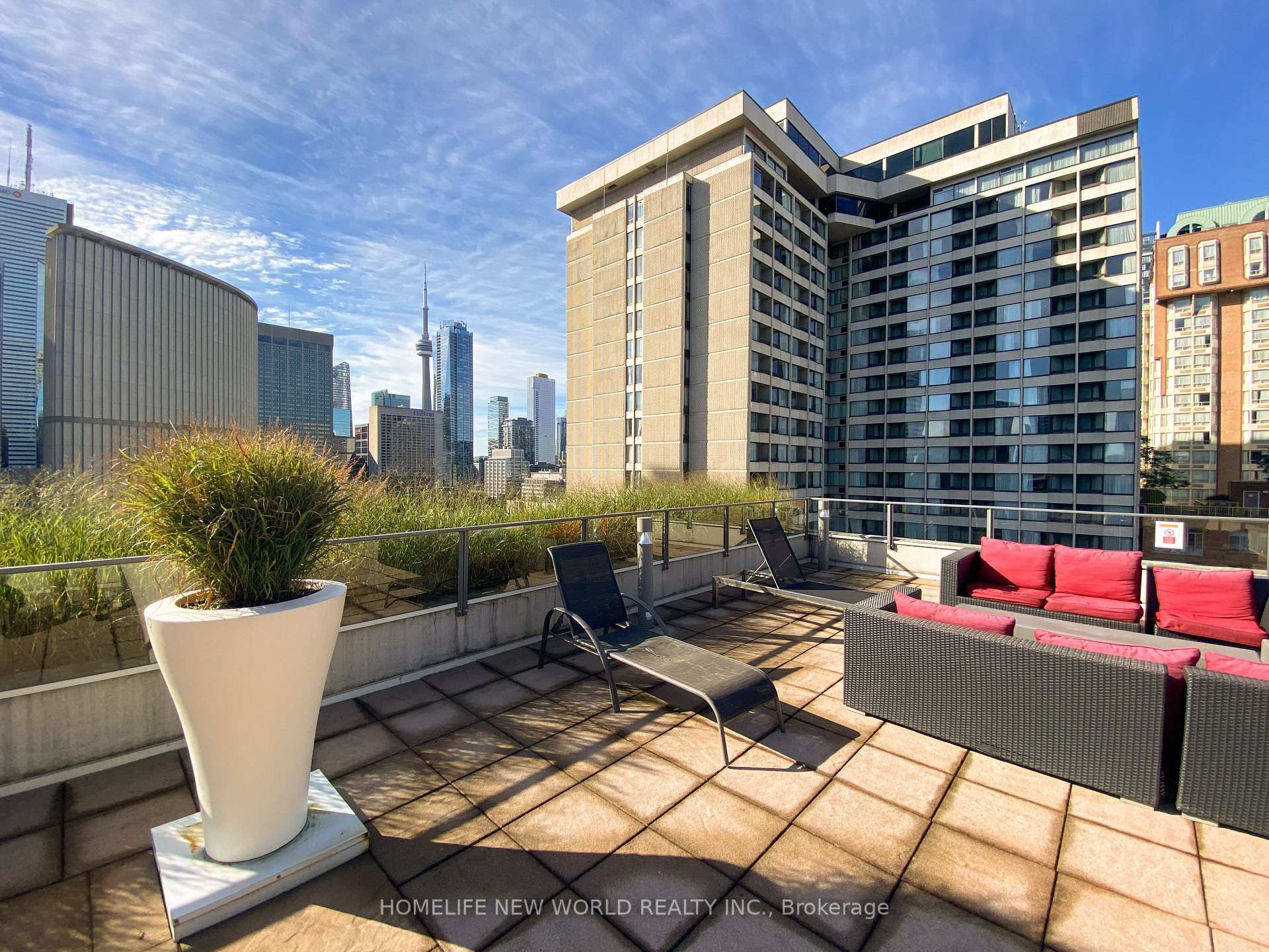 1 Bedroom Condo at 111 Elizabeth, Toronto For sale