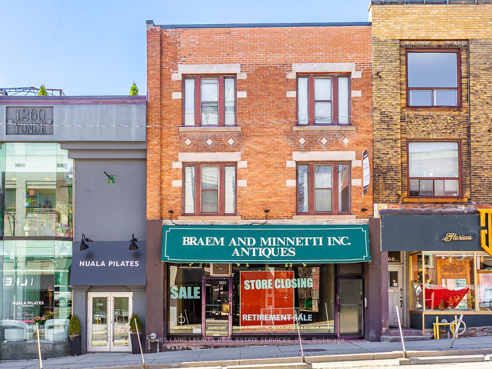 1262 Yonge