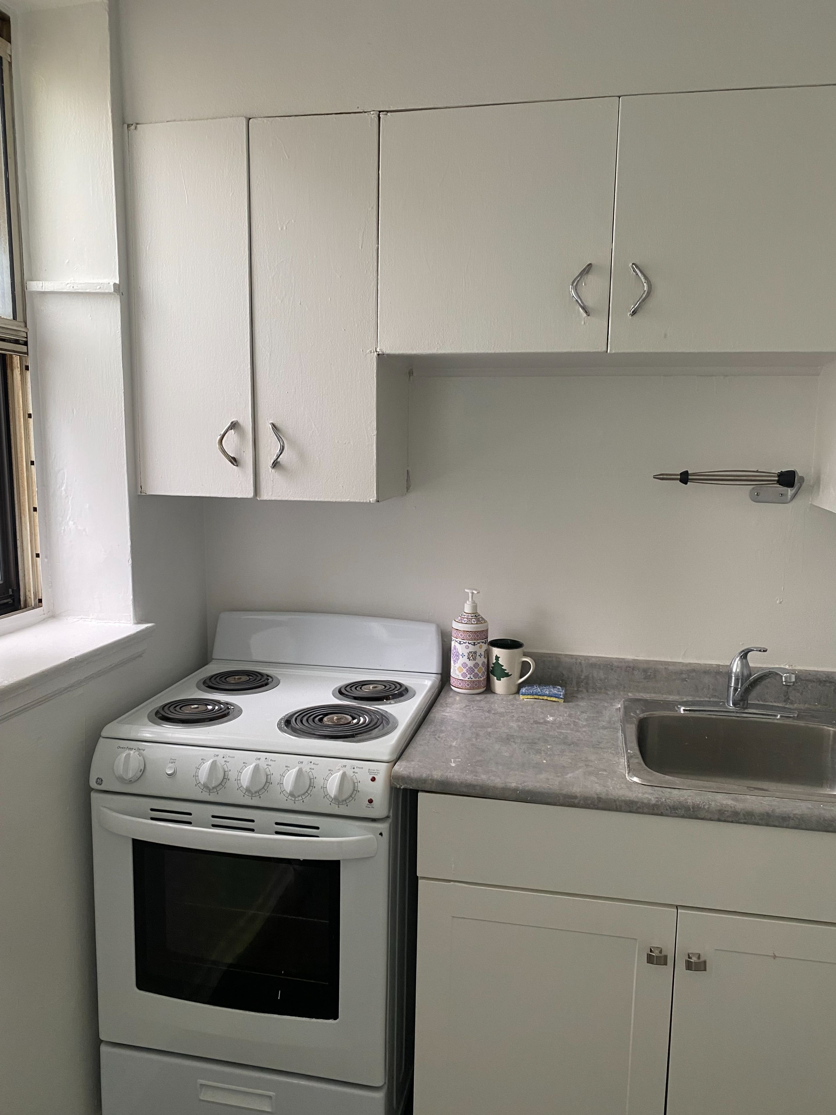 1582 Bathurst Street 104