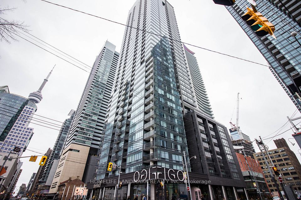 295 Adelaide