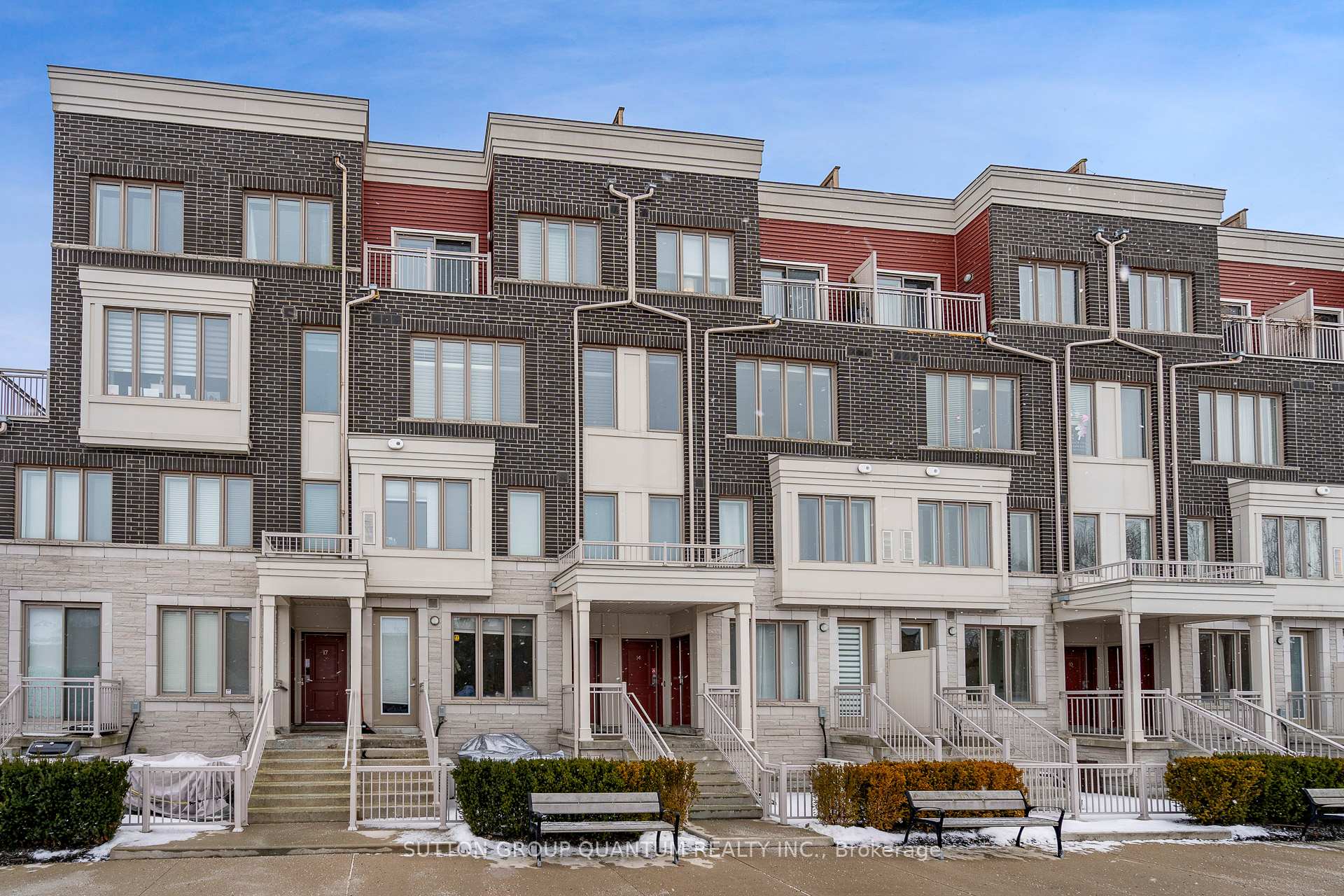 2 Bedrooms Condo at 145 Long Branch, Toronto For sale