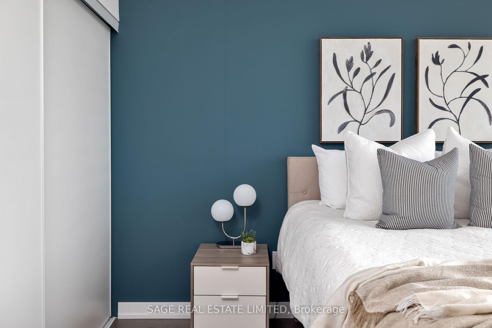 2 Bedrooms Condo at 105 George, Toronto For sale