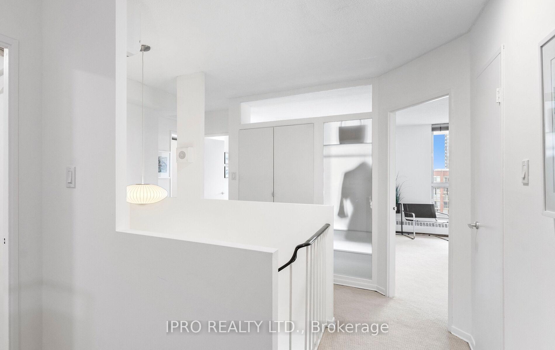 4 Bedrooms Condo at 60 Southport, Toronto For sale