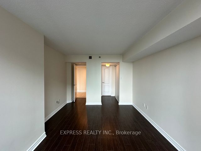 38 Elm Street, #2409