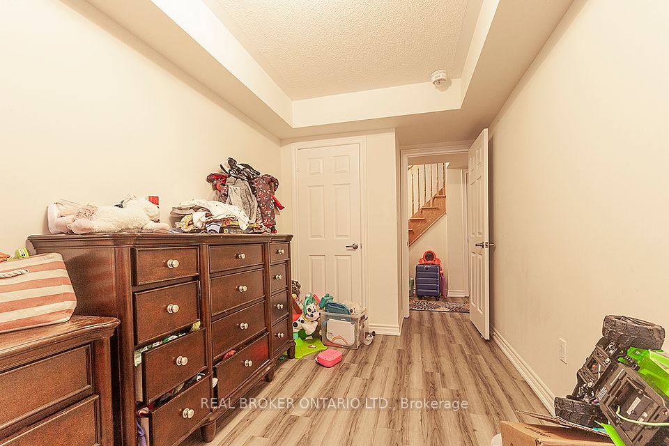 https://trreb-image.ampre.ca/BH_aEZh-rww1YO1hKXm_H5miKCsgtNyTSk3Hw3tDwG8/rs:fit:960:960/wm:.5:so:0:50:.4/wmsh:10/wmt:PHNwYW4gZm9yZWdyb3VuZD0nd2hpdGUnIGZvbnQ9JzY4Jz5SRUFMIEJST0tFUiBPTlRBUklPIExURC4sIEJyb2tlcmFnZTwvc3Bhbj4/L3RycmViL2xpc3RpbmdzLzQwLzU3LzU5Lzk0L3AvNDA2OTMzODYtMzM1NC00MzQ2LWJlMzAtNThiZmExYmM5MjVhLmpwZw.jpg