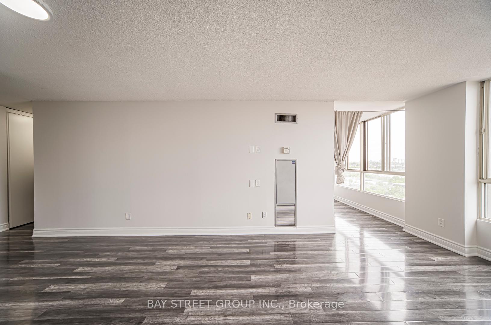 3 Bedrooms Condo at 2470 Eglinton, Toronto For sale