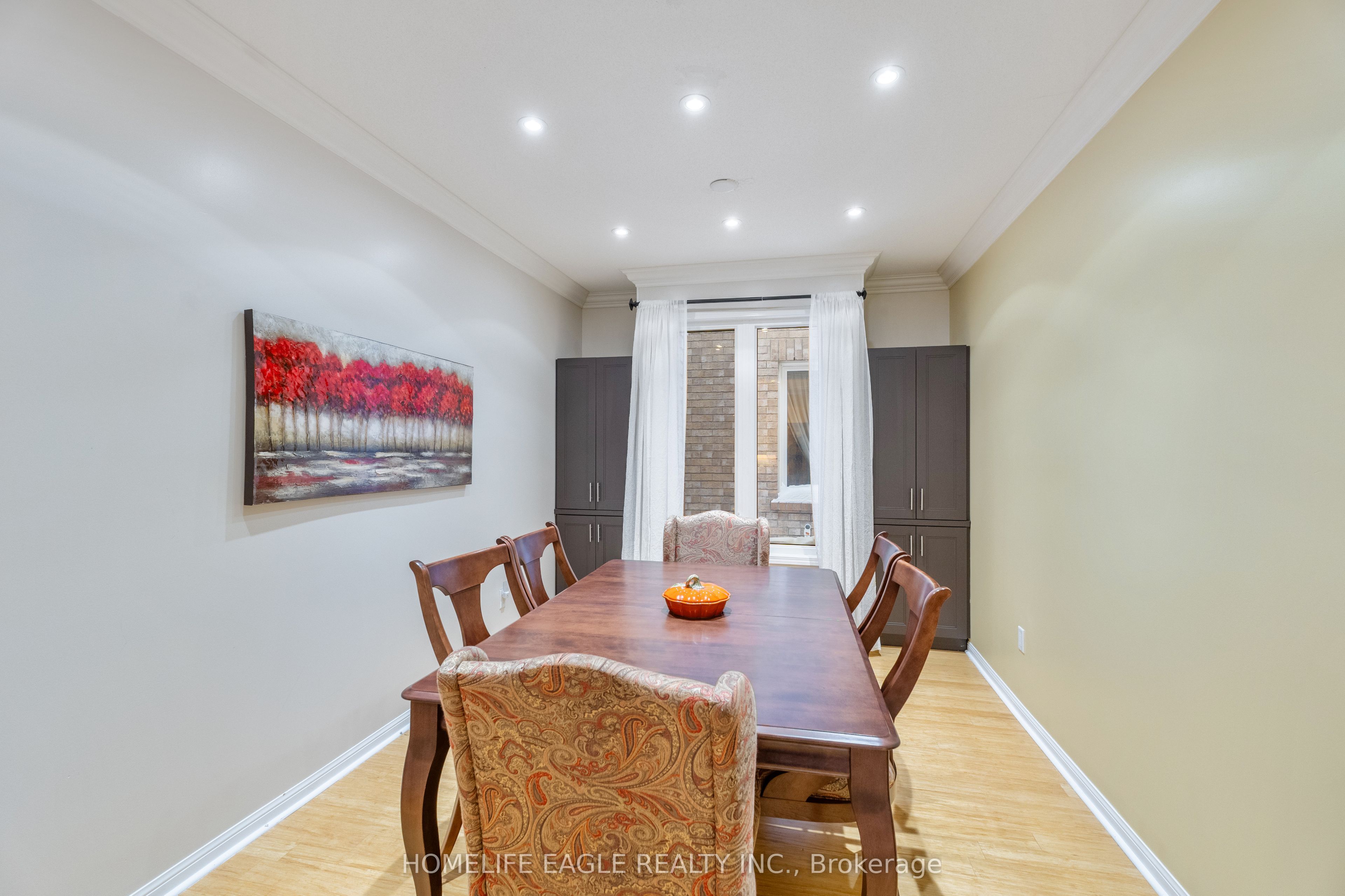 74 Bulmer Crescent
