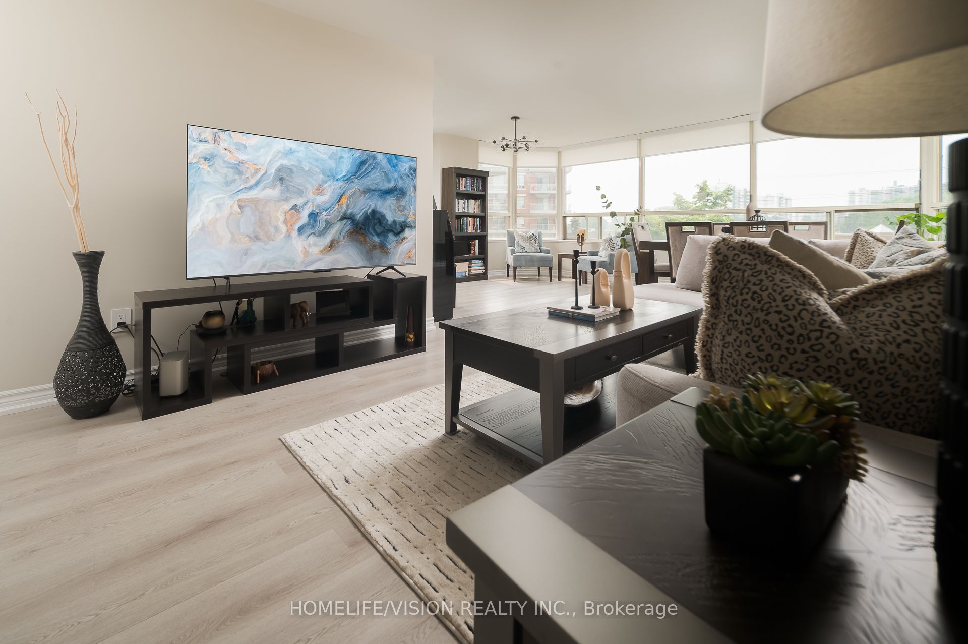 7 Townsgate Drive, #413
