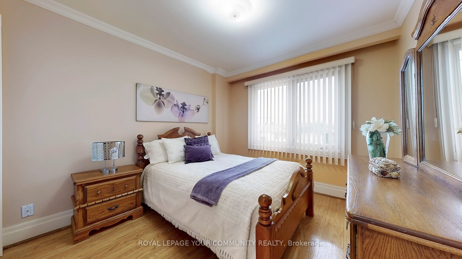75 Brewster Crescent
