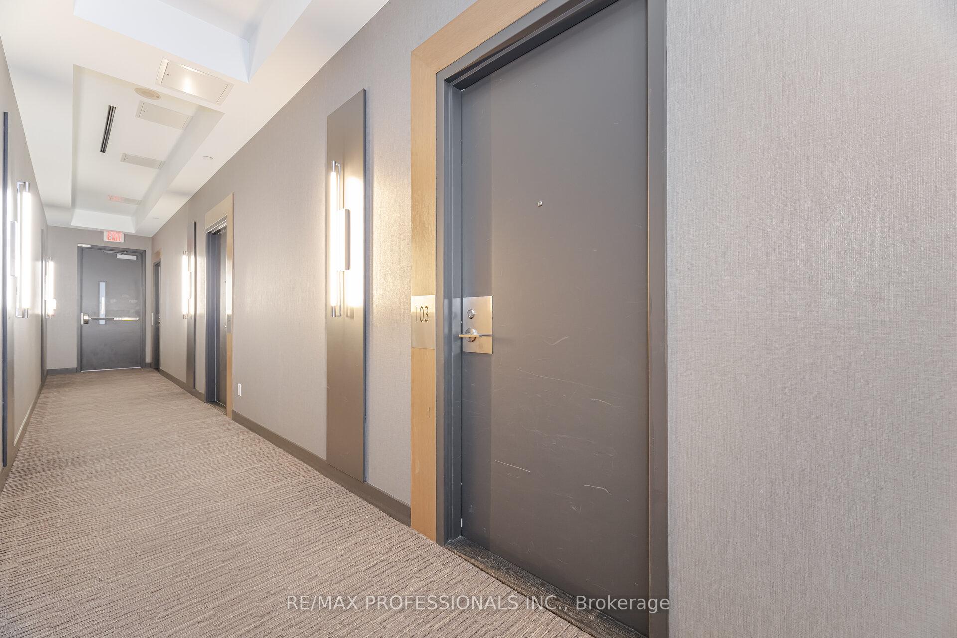 2 Bedrooms Condo at 1030 King, Toronto For sale