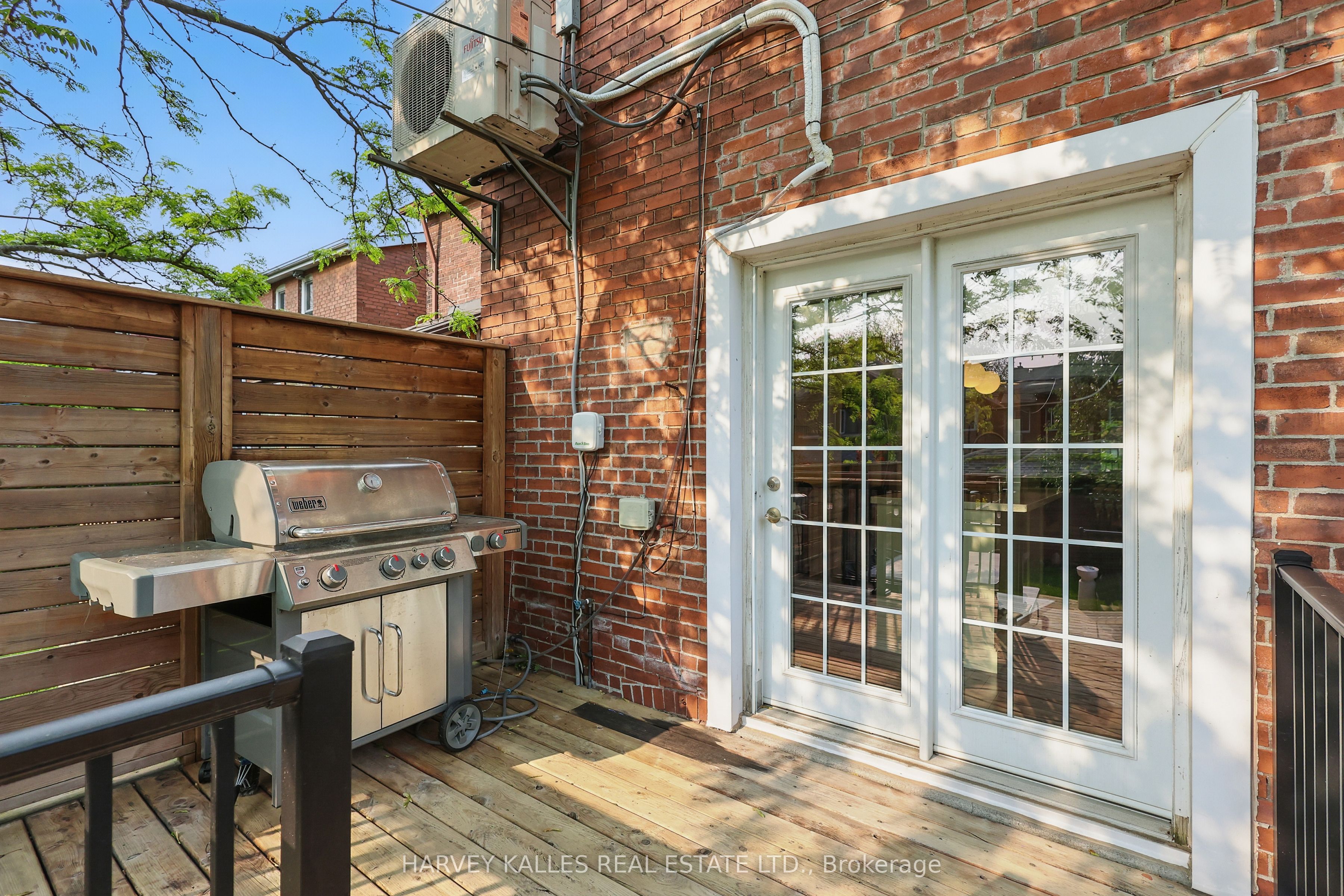34 Winnett Avenue