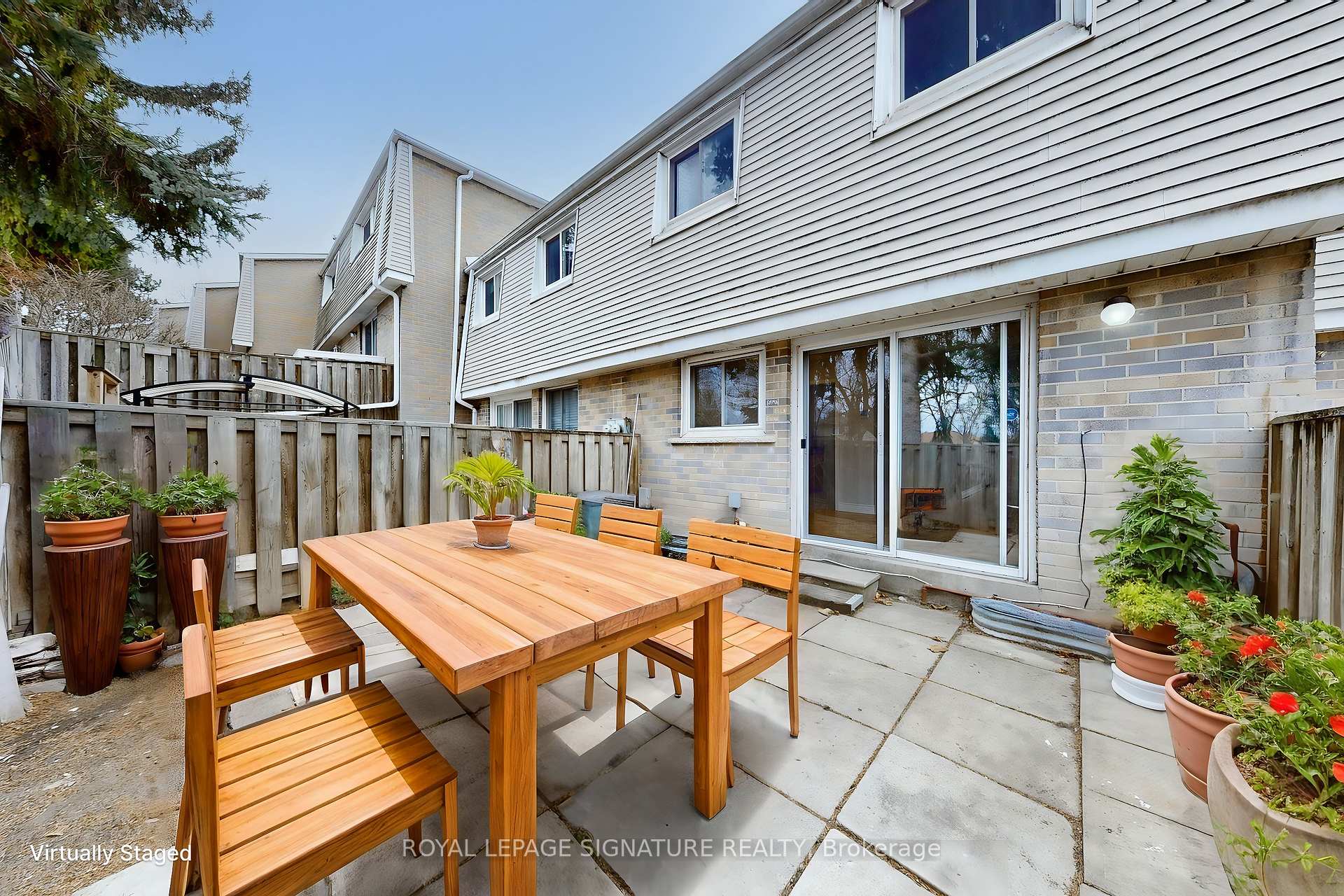4 Bedrooms Condo at 400 Mississauga Valley,  Mississauga For sale