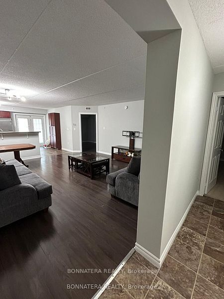 #112 - 1350 Main Street, Milton, ON L9T 7S7