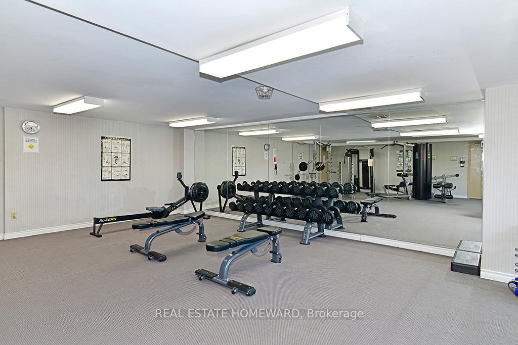1 Bedroom Condo at 4 Park Vista, Toronto For sale