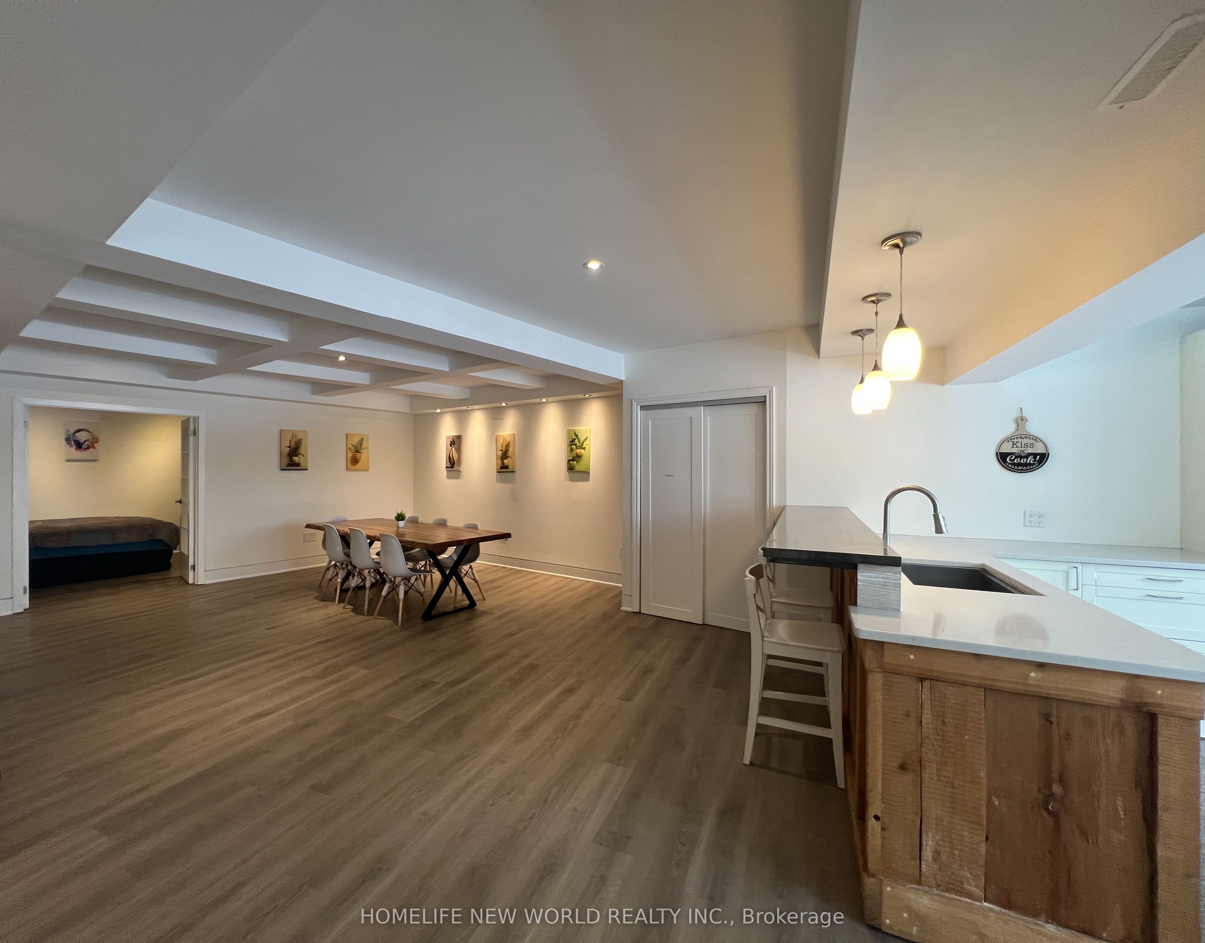 3134 Bloomington Road