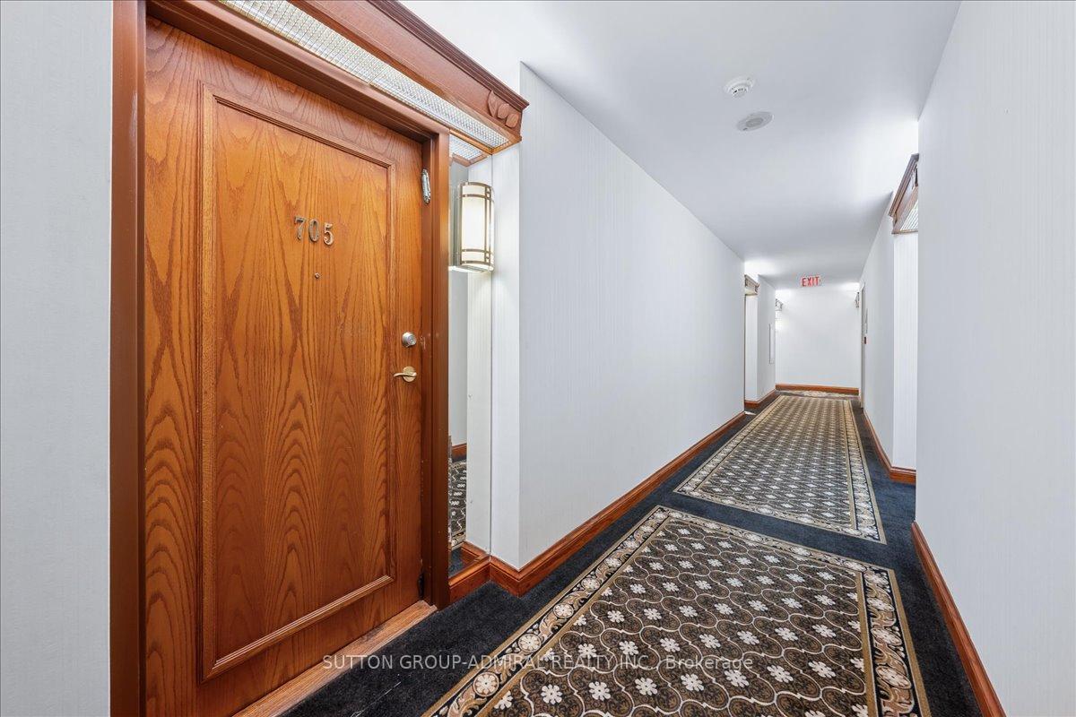 2 Bedrooms Condo at 745 New Westminster, Vaughan For sale
