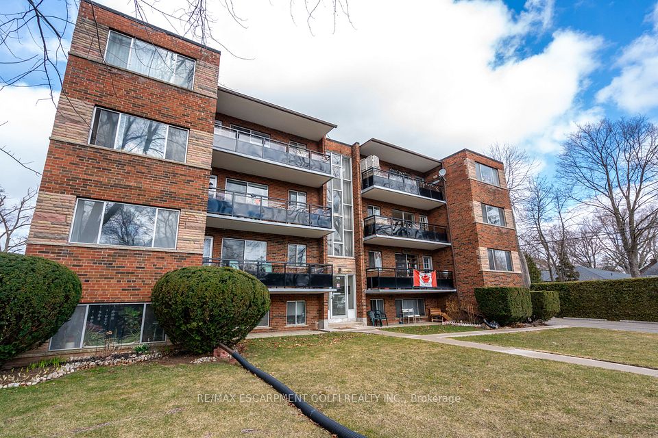 #11 - 2433 First Street, Burlington, ON L7R 1C7