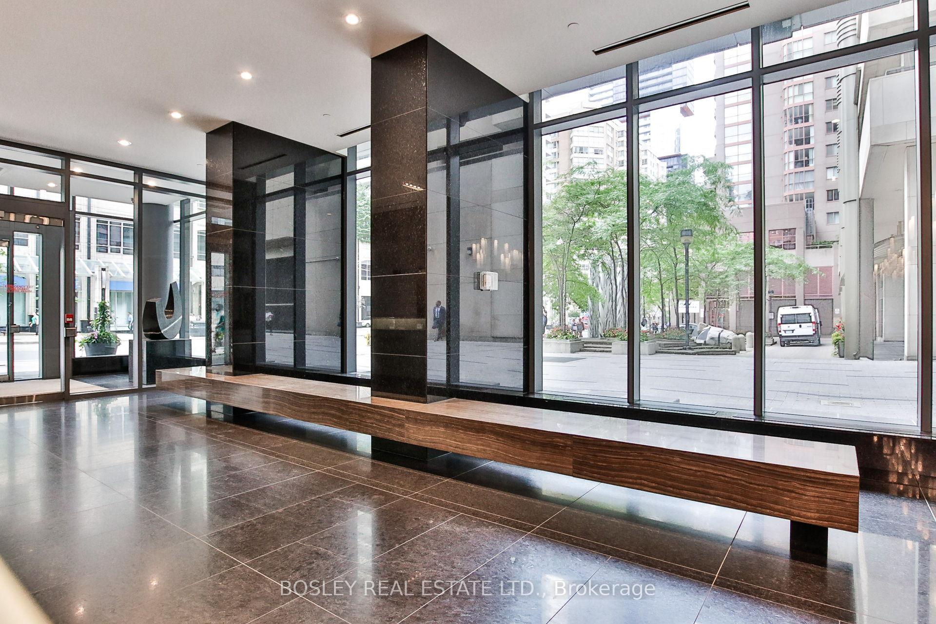 2 Bedrooms Condo at 770 Bay, Toronto For sale