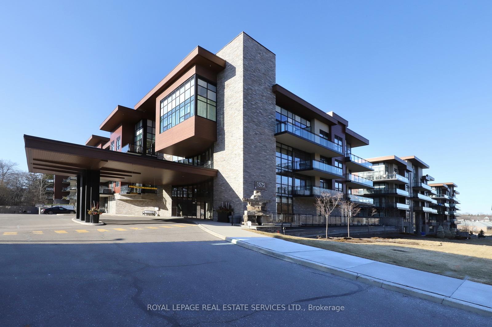 2 Bedrooms Condo at 1575 Lakeshore, Mississauga For sale
