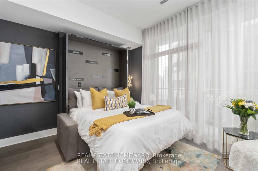 Condo at 32 Davenport, Toronto For sale