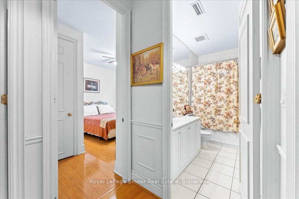 3 Bedrooms Condo at 88 Grandview,  Toronto For sale
