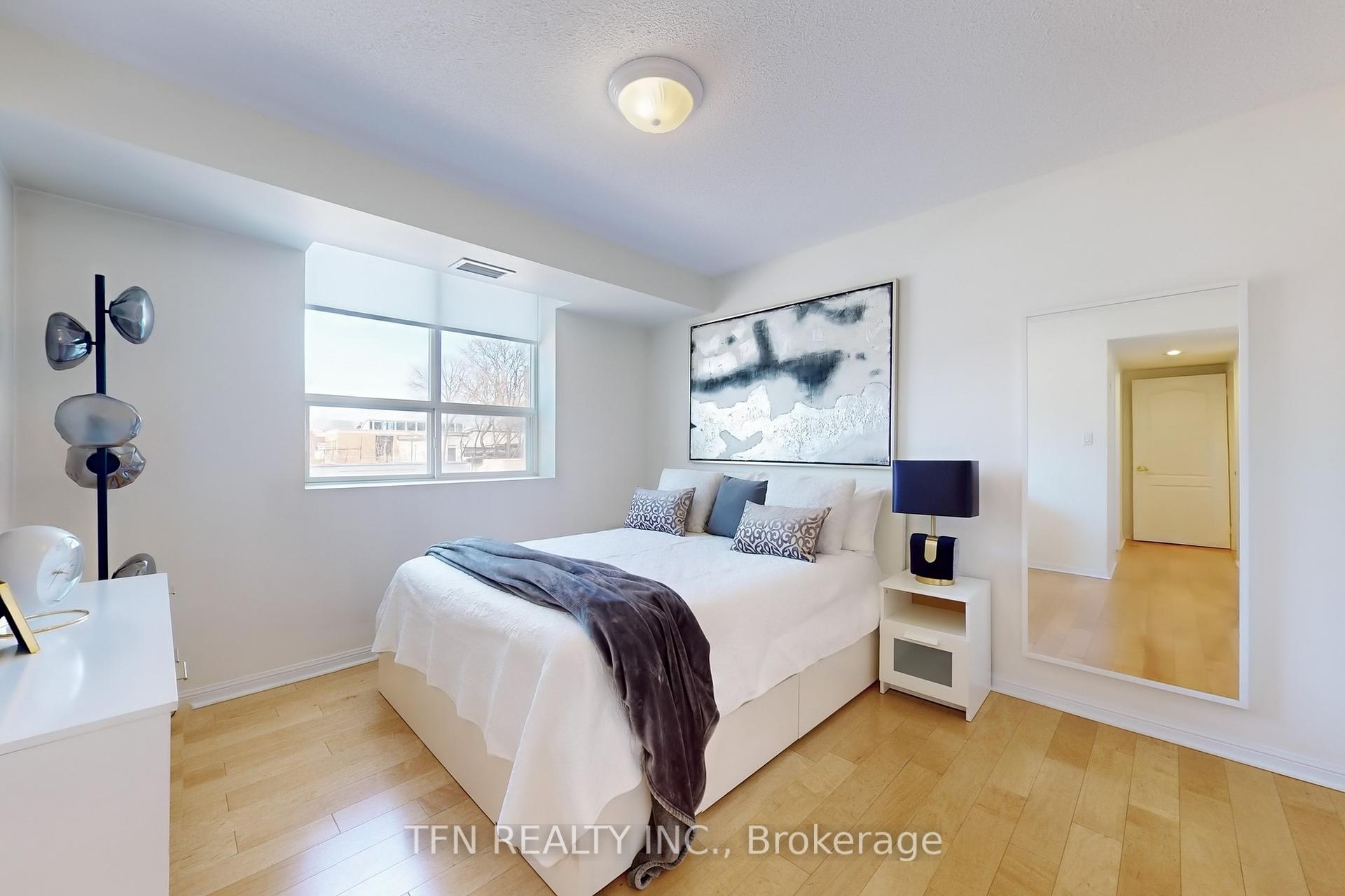 3 Bedrooms Condo at 3130 Yonge,  Toronto For sale