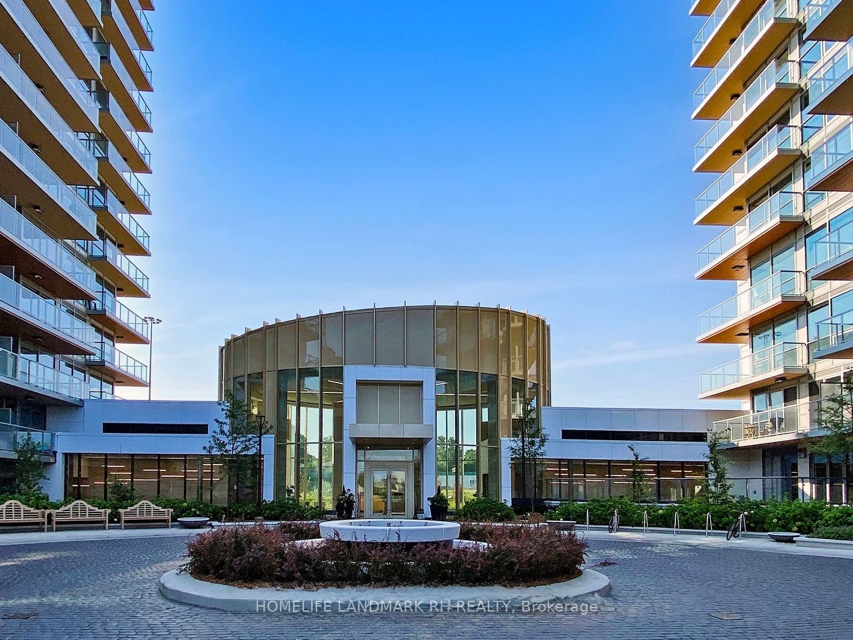 27 McMahon Drive, #610