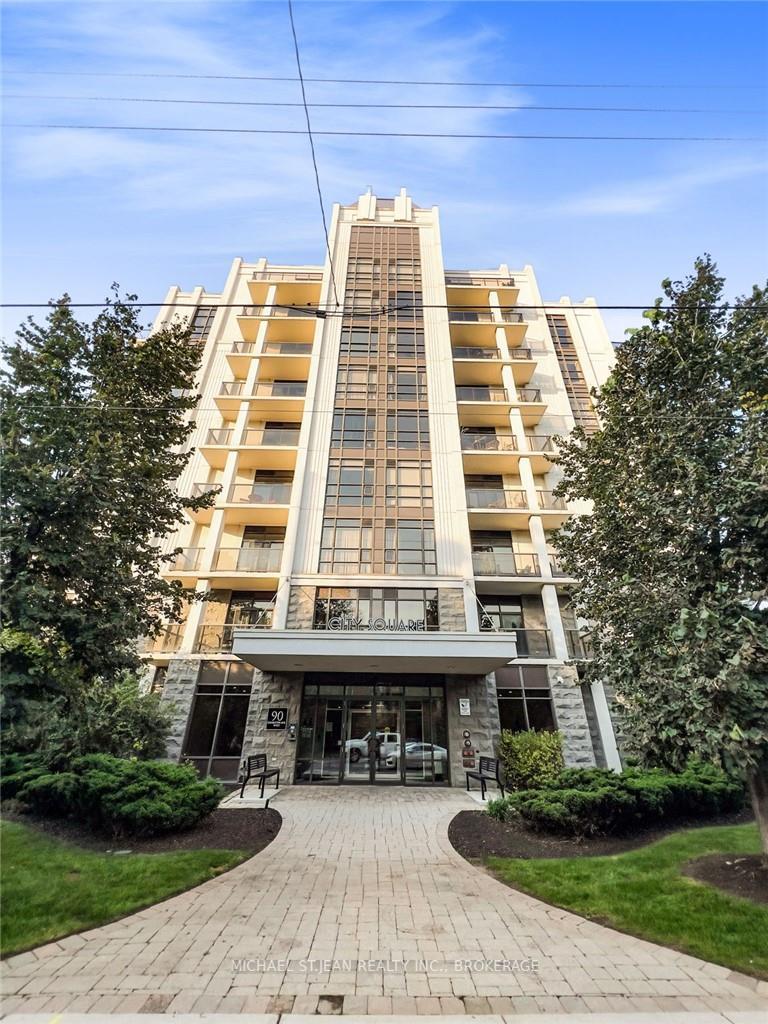 2 Bedrooms Condo at 90 Charlton,  Hamilton For sale