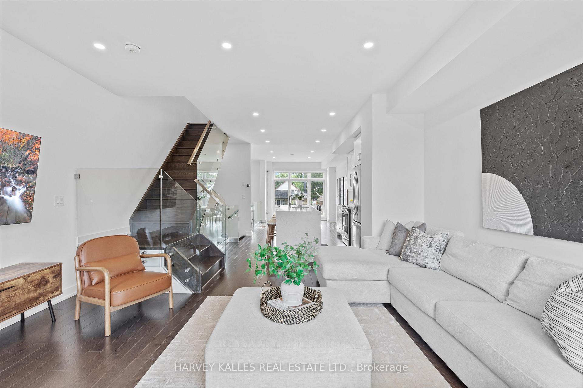 609A Harvie Avenue
