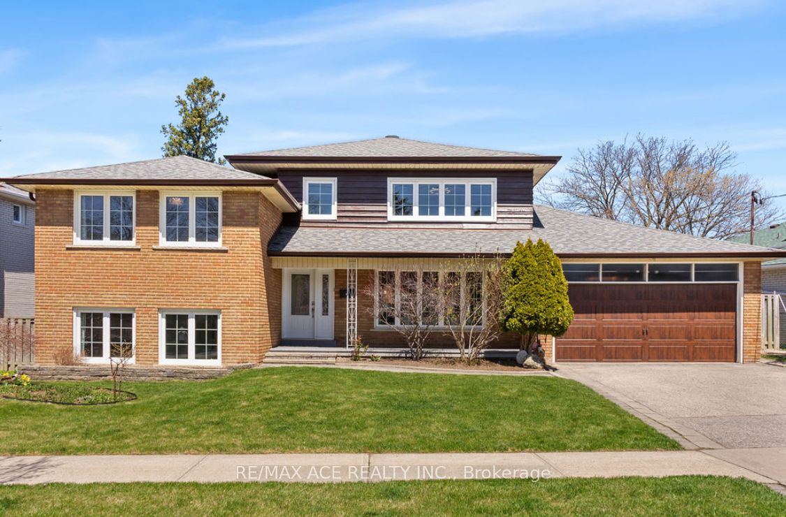 6 Oldborough Circle