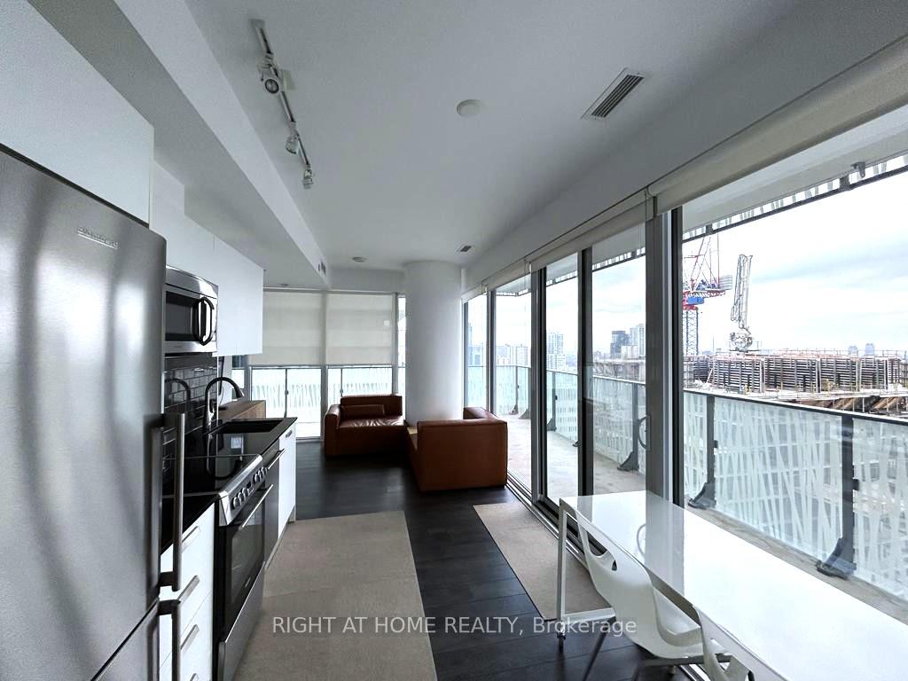 1 Bedroom Condo at 42 Charles, Toronto For sale