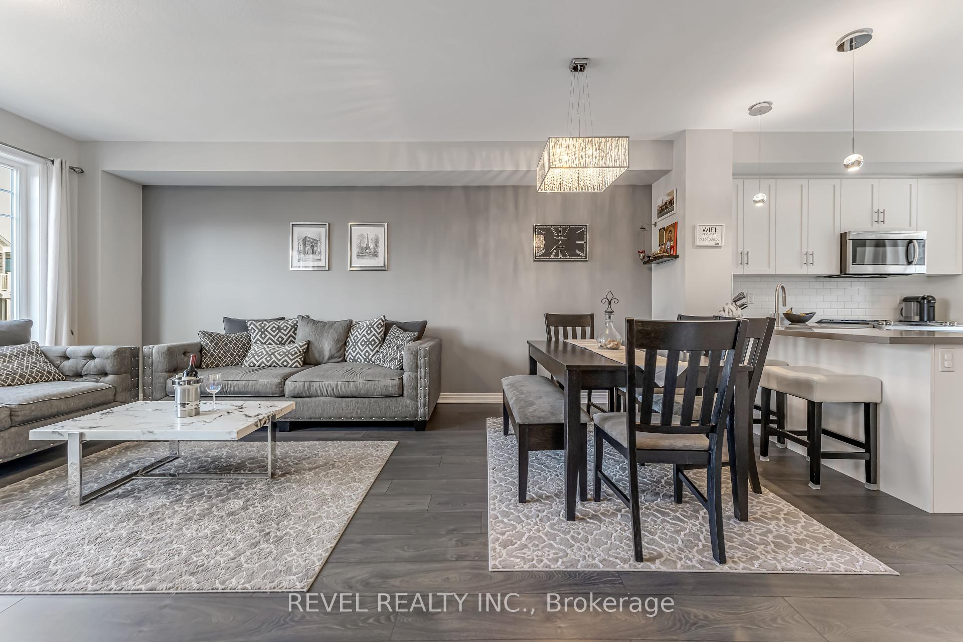 3 Bedrooms Condo at 288 Glover, Hamilton For sale