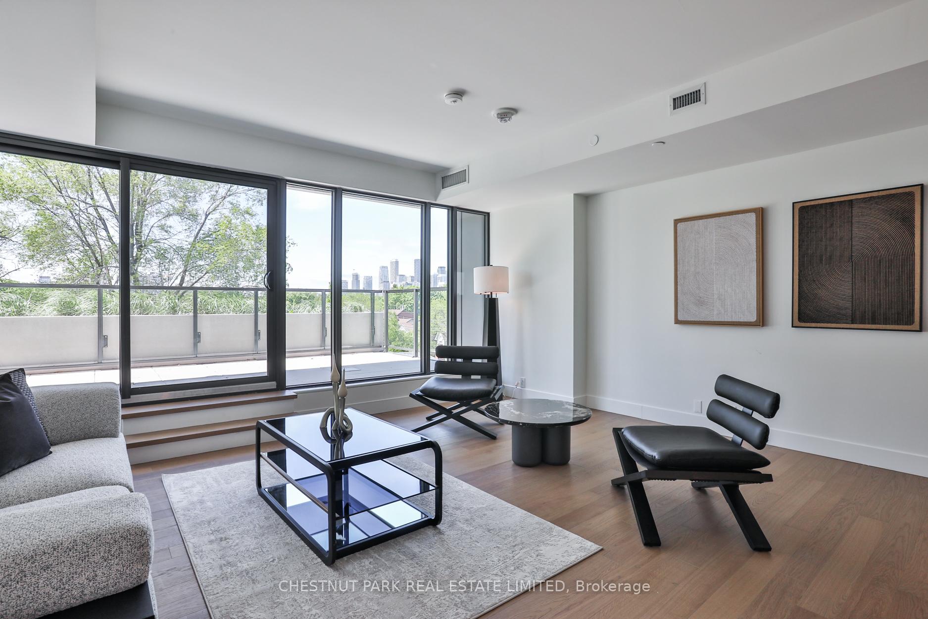 3 Bedrooms Condo at 1414 Bayview, Toronto For sale