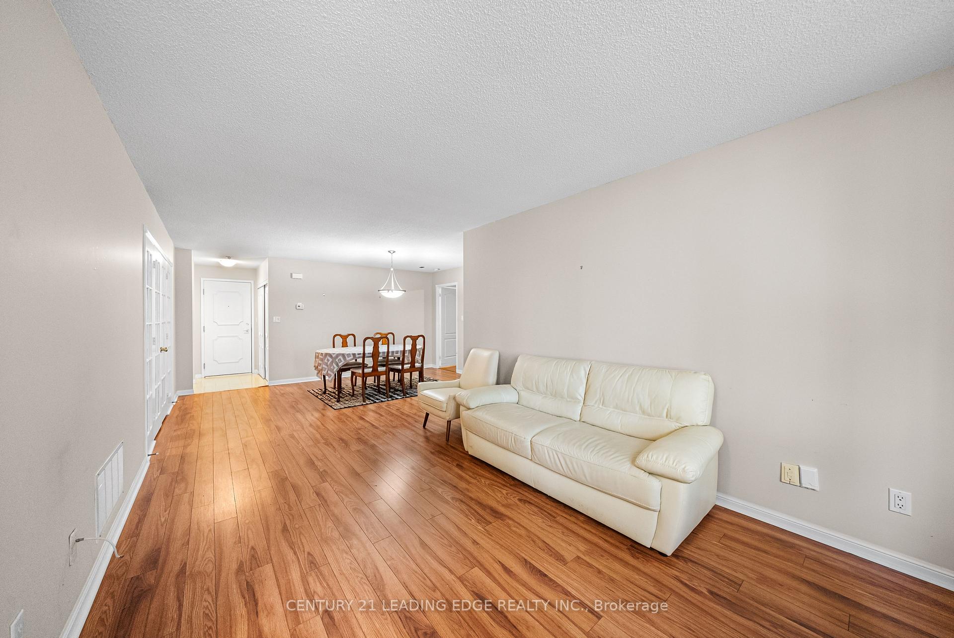 2 Bedrooms Condo at 101 Grandview, Toronto For sale