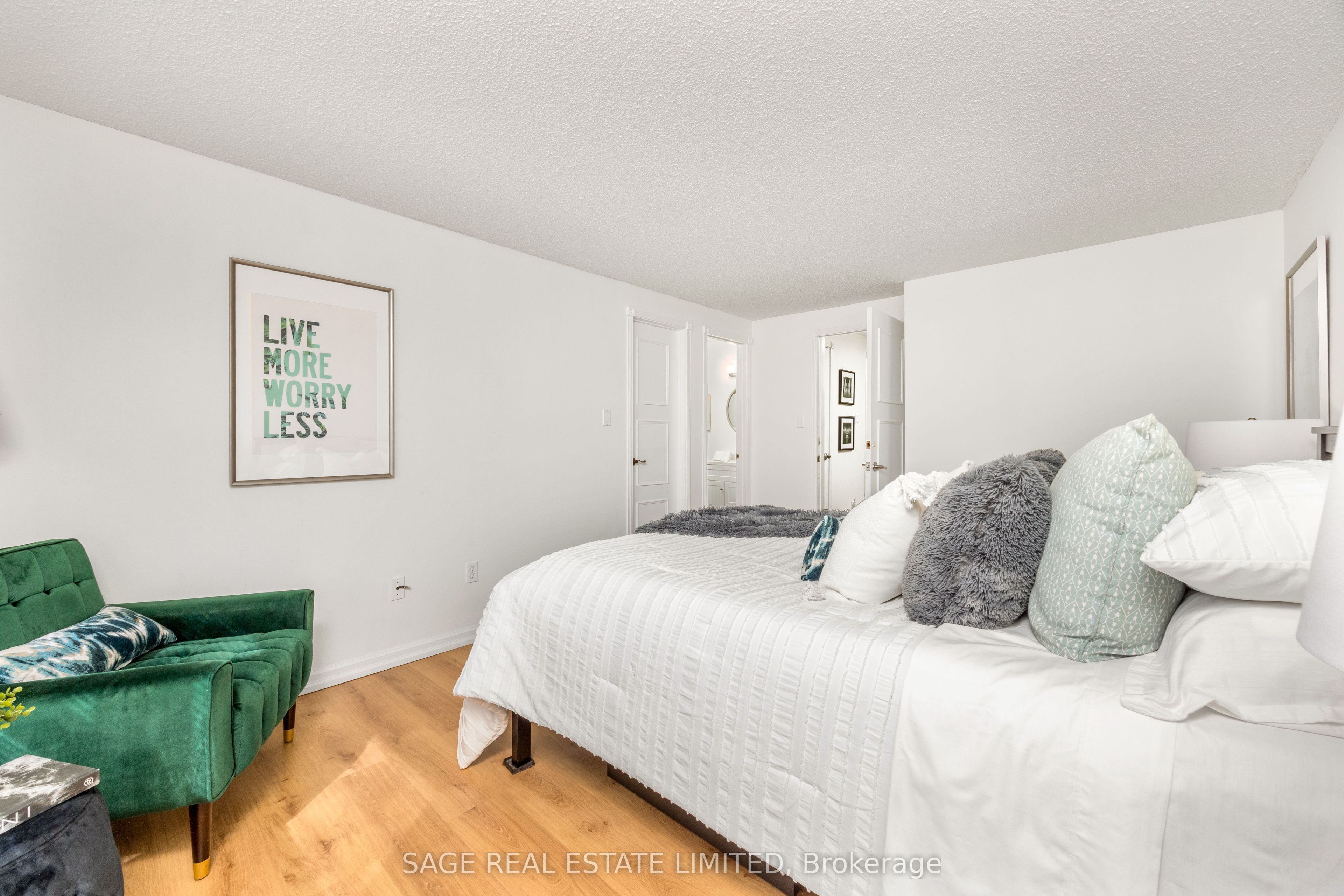 9 Reginald Crescent, Markham, ON L3P 3T6