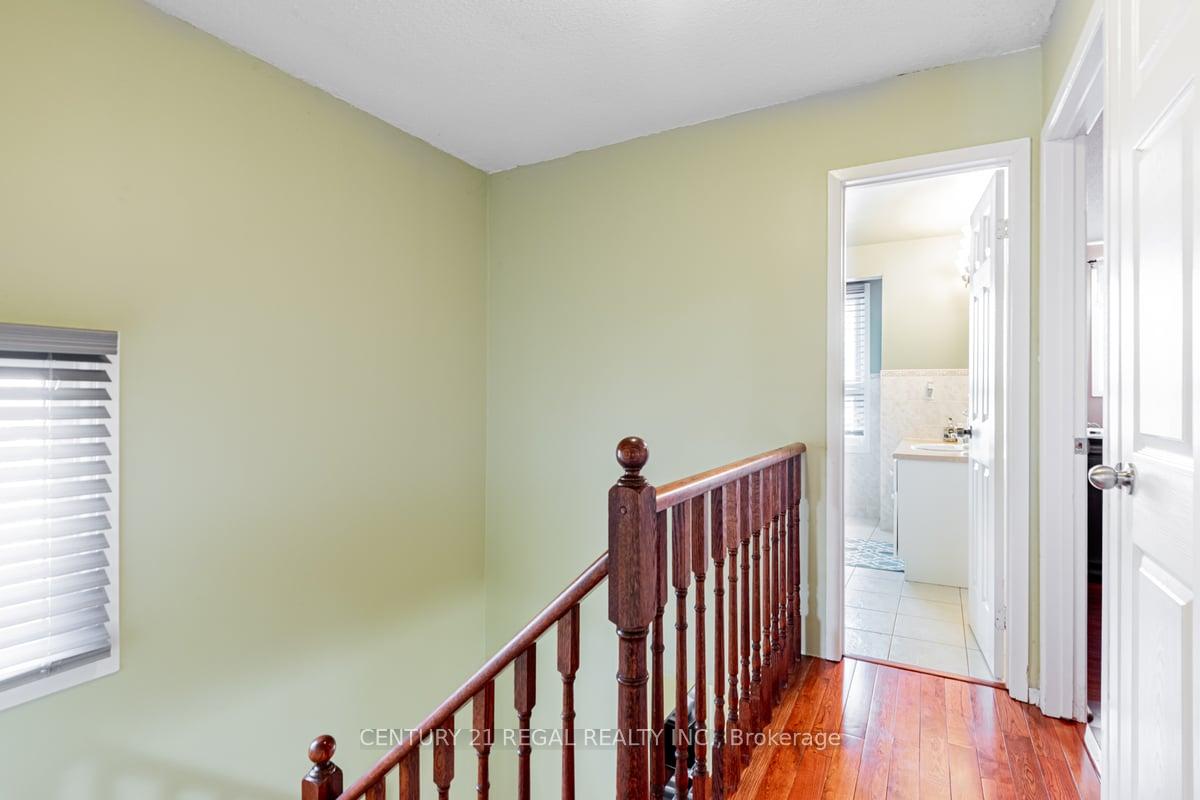 3 Bedrooms Condo at 2359 Birchmount, Toronto For sale