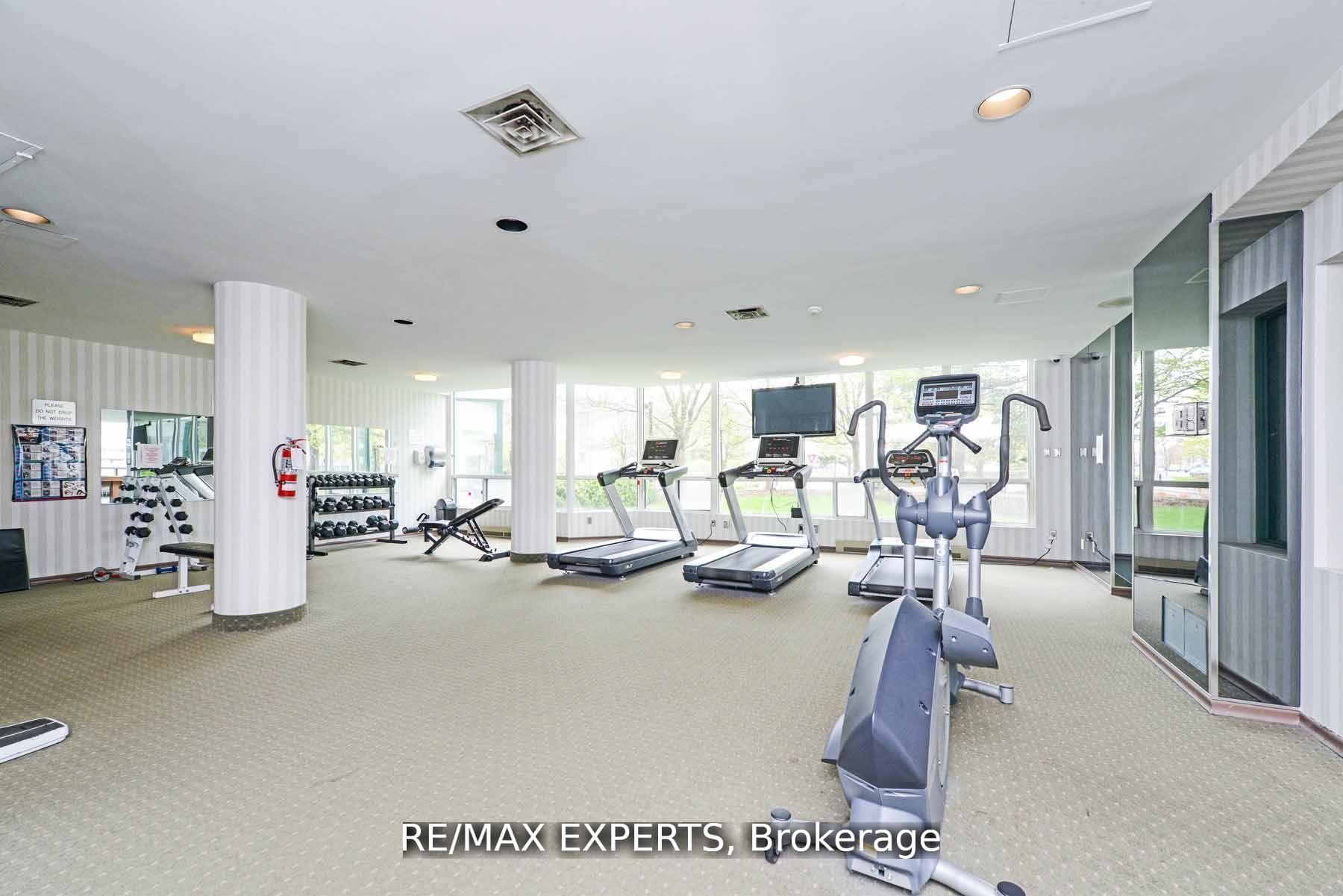 3 Bedrooms Condo at 4460 Tucana, Mississauga For sale