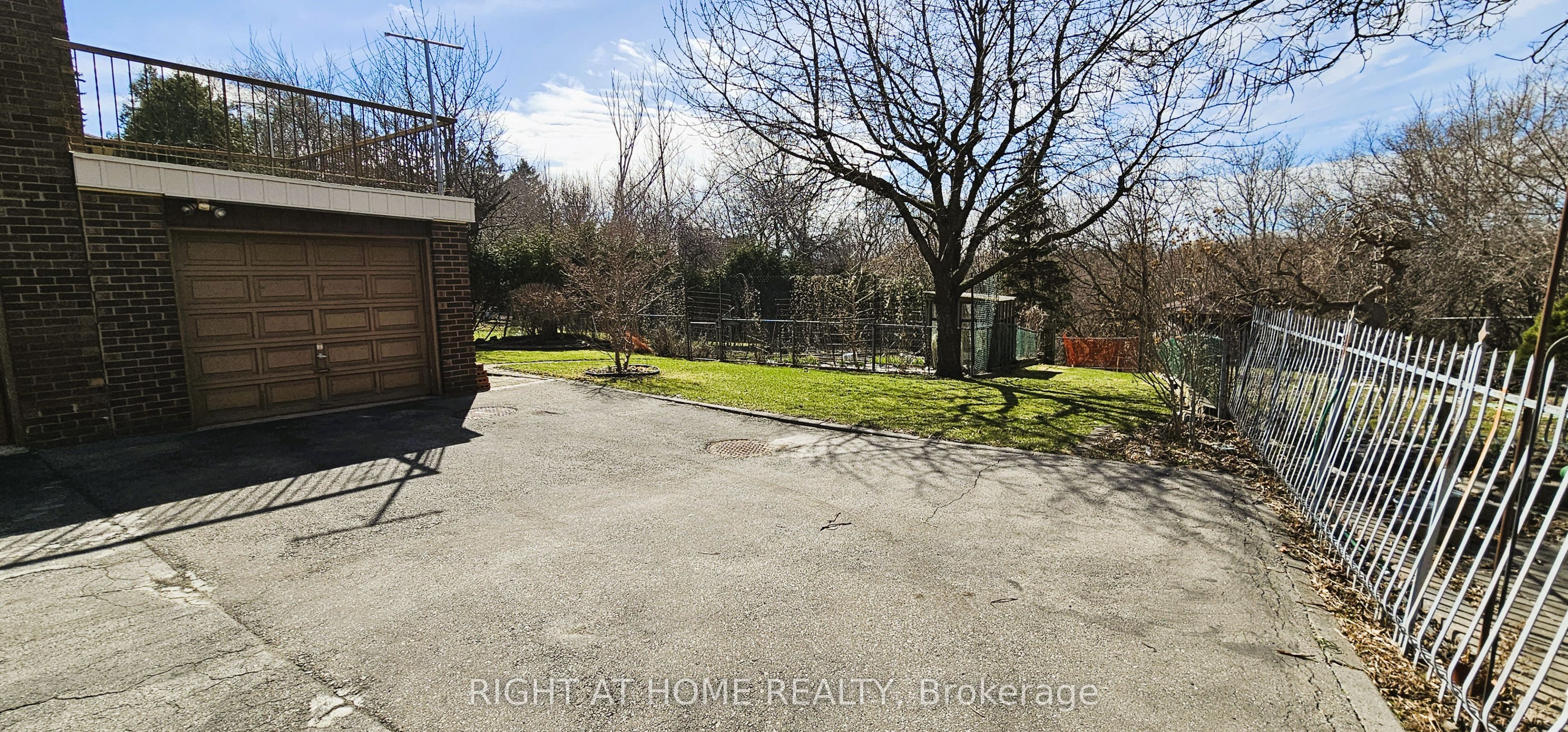 2960 Weston Road