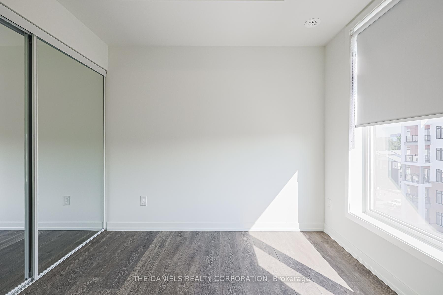 2 Bedrooms Condo at 135 Canon Jackson,  Toronto For sale