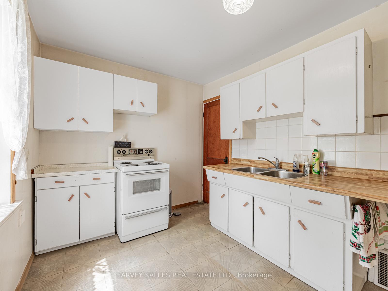 71 Mortimer Avenue